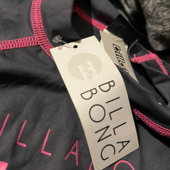 Billabong Rashguard - Picture 2 of 3